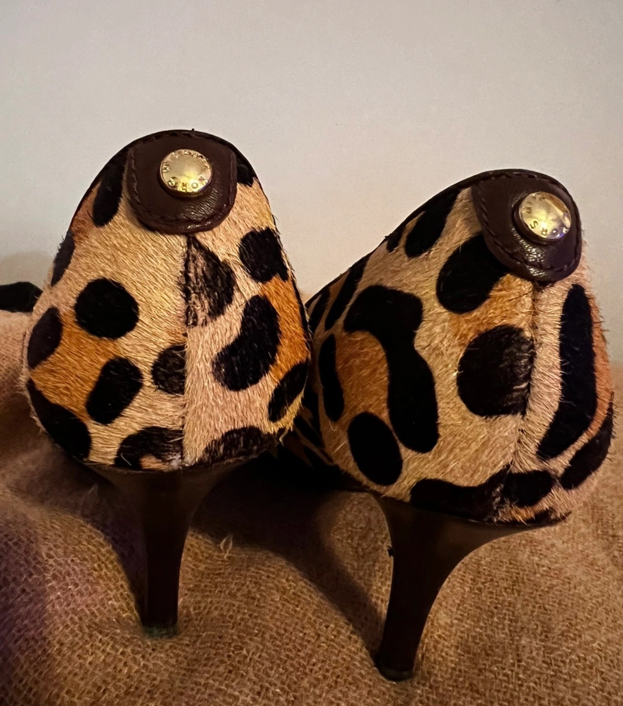 Micheal KORS Animal Print image indicator(2)