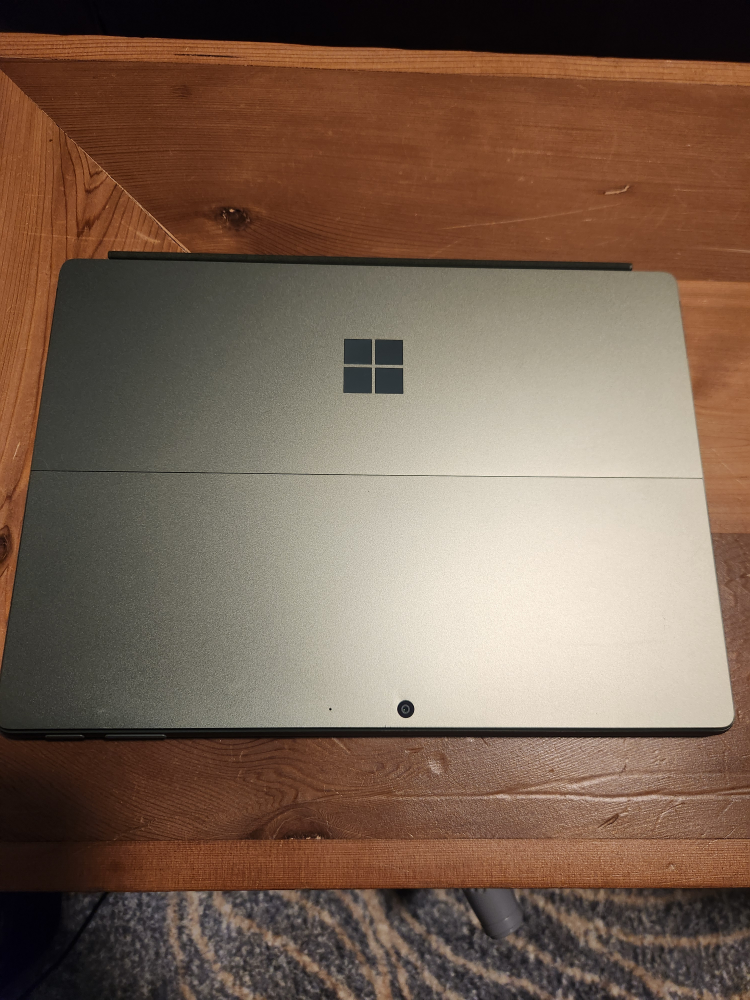 Surface Pro 9 Plus Accessories image indicator(2)