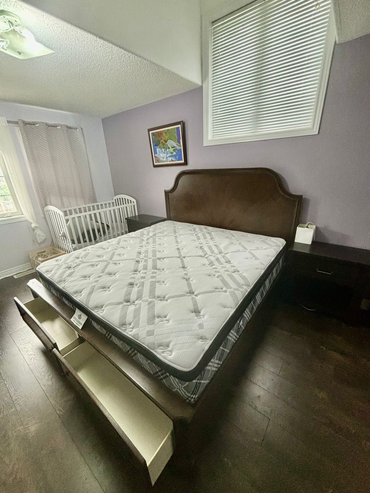 King size bedroom set with Mattress (6 pieces) - photo 3