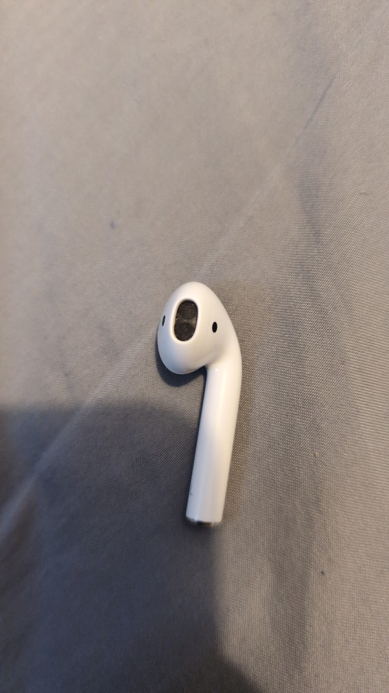 Left airpod gen 2 - photo 2