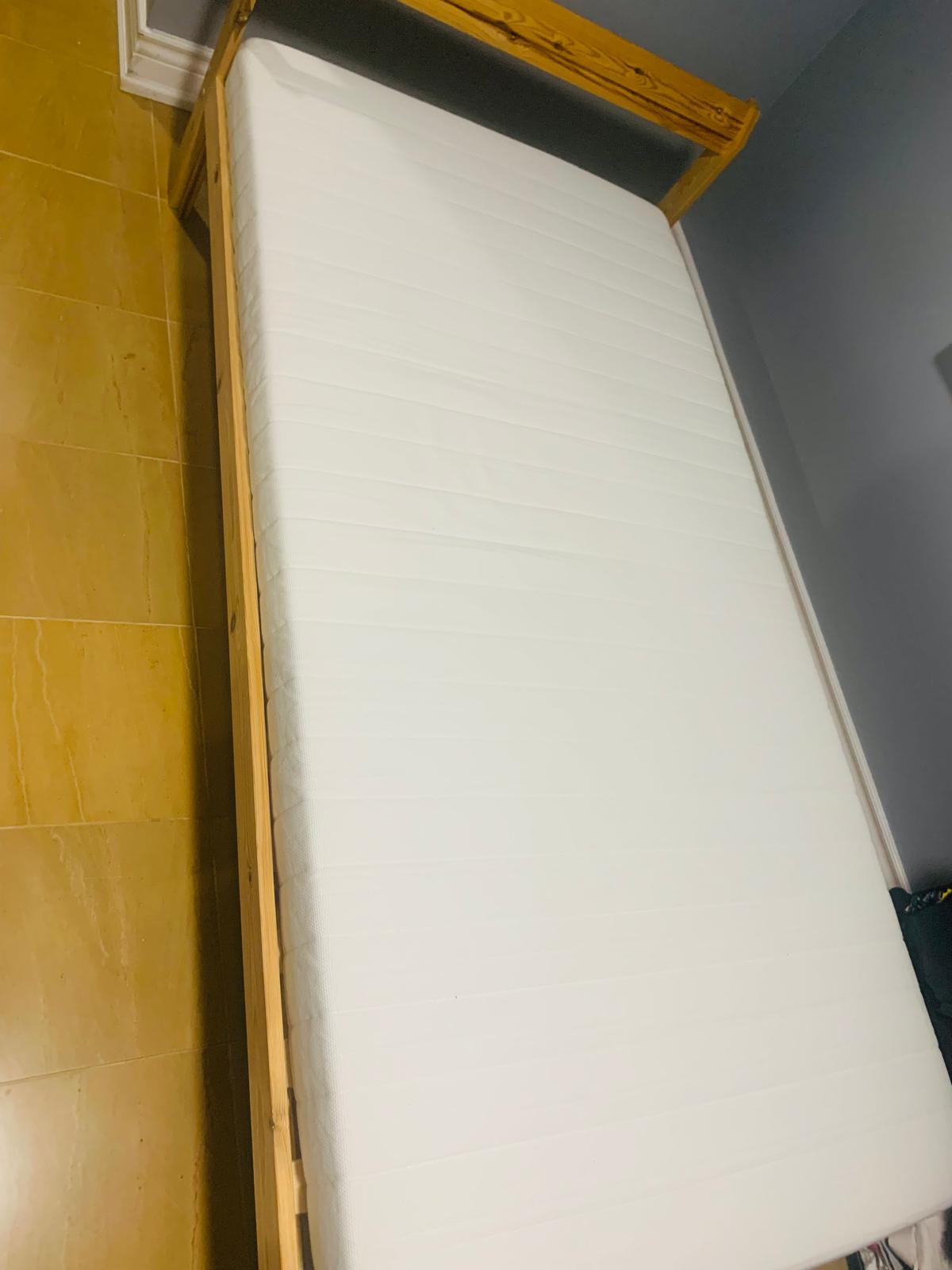 Twin size Bed frame with brand new Ikea mattress - photo 4