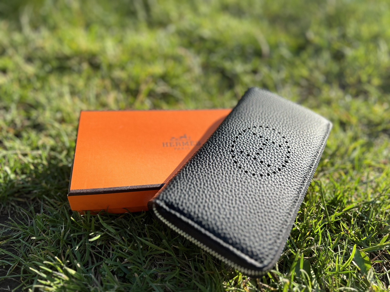 HERMES MENS WALLET