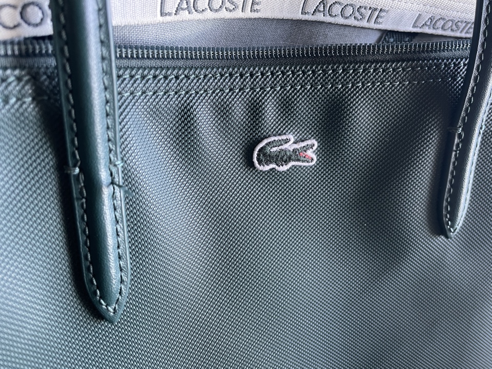 LACOSTE WOMEN'S CONCEPT ZIP TOTE