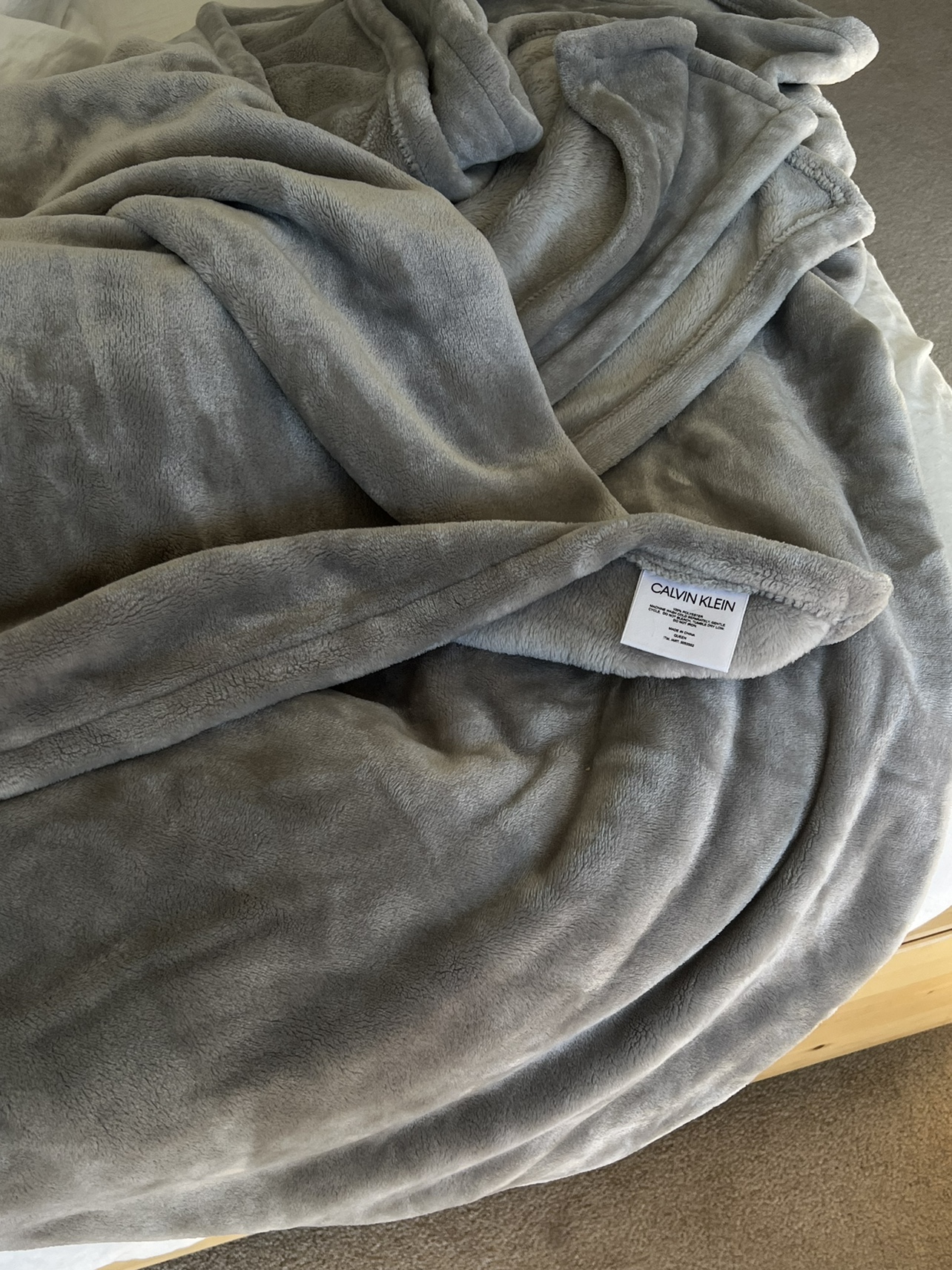 Calvin Klein soft blanket - photo 3