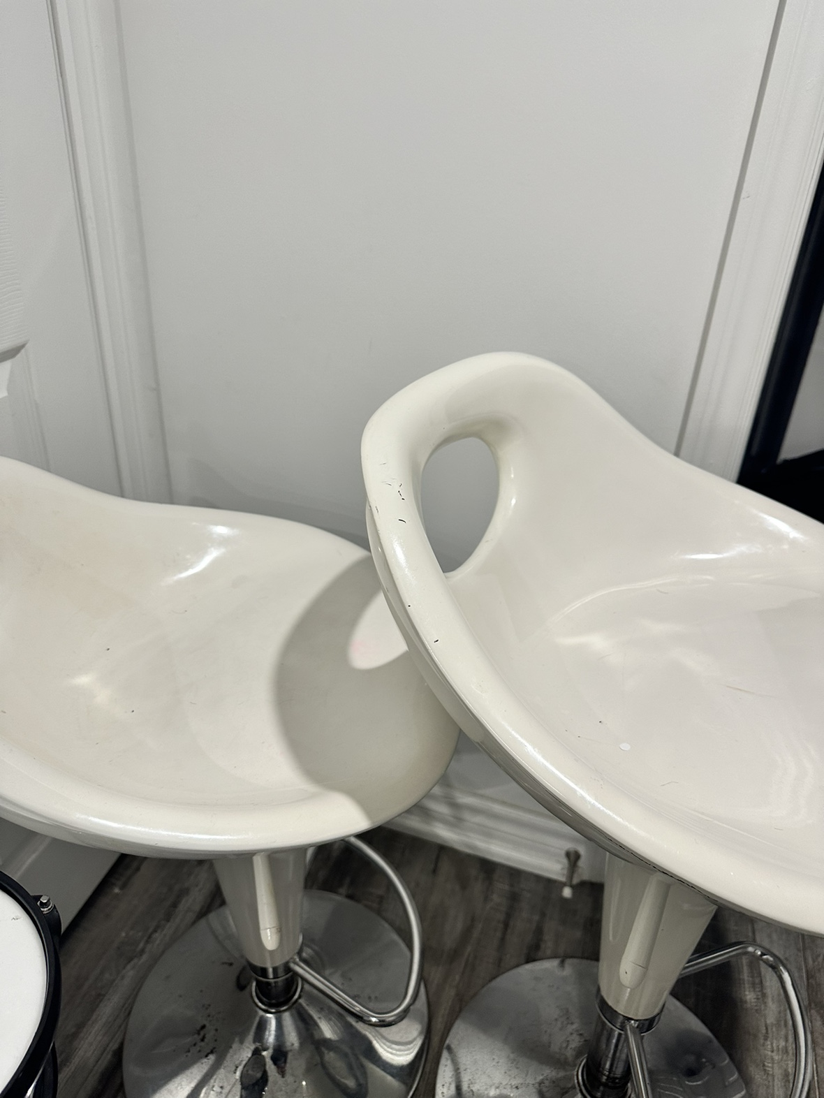 White high chairs
