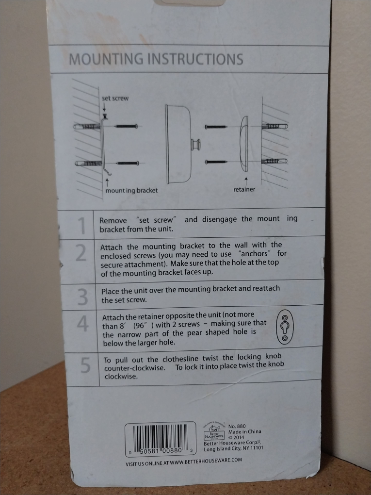 🆕️Retractable Clothes line.  Extends up to 8ft. FIRM price. image indicator(2)