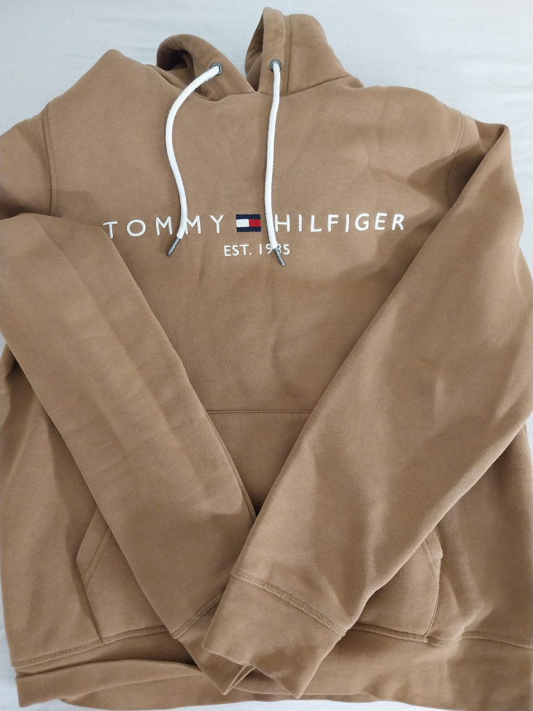 Tommy Hilfiger thumbnail