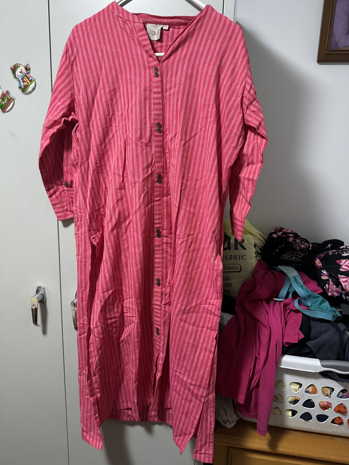 Pink kurti with white design