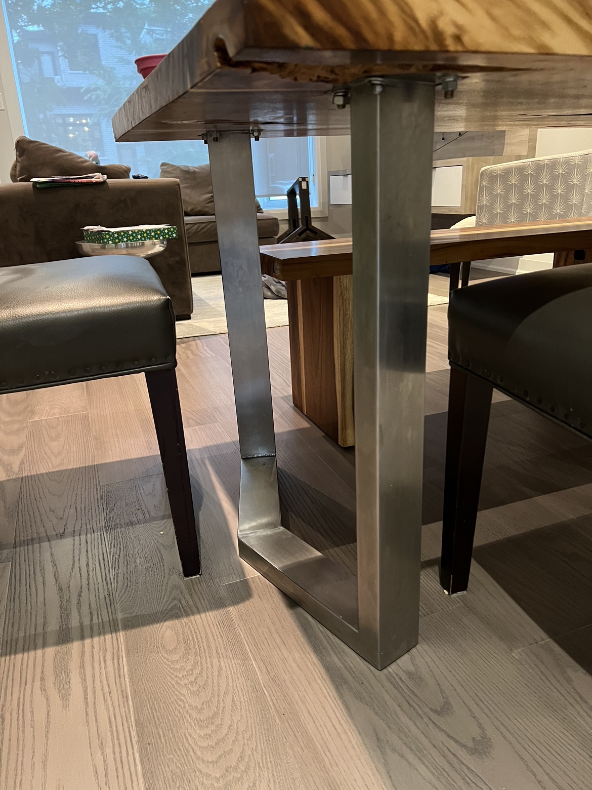 Artemano Wood Dining Set (Table, bench & chairs) - photo 5
