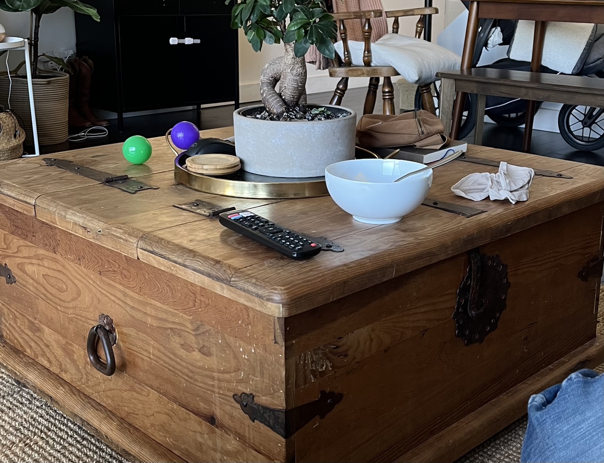 Mexican wood coffee table with storage - photo 3