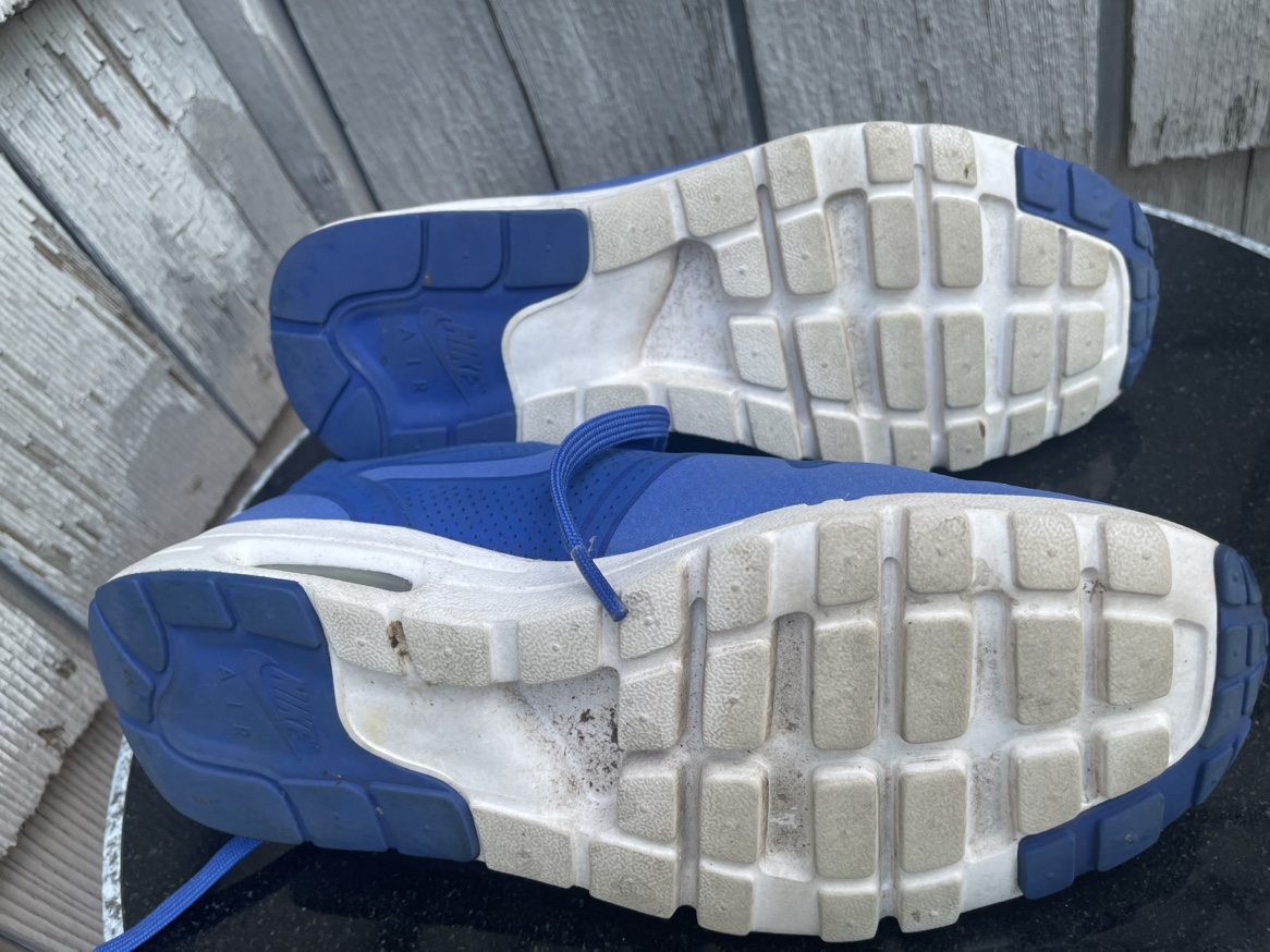 Nike air Max ultra one women’s 7.5” running shoes image indicator(4)