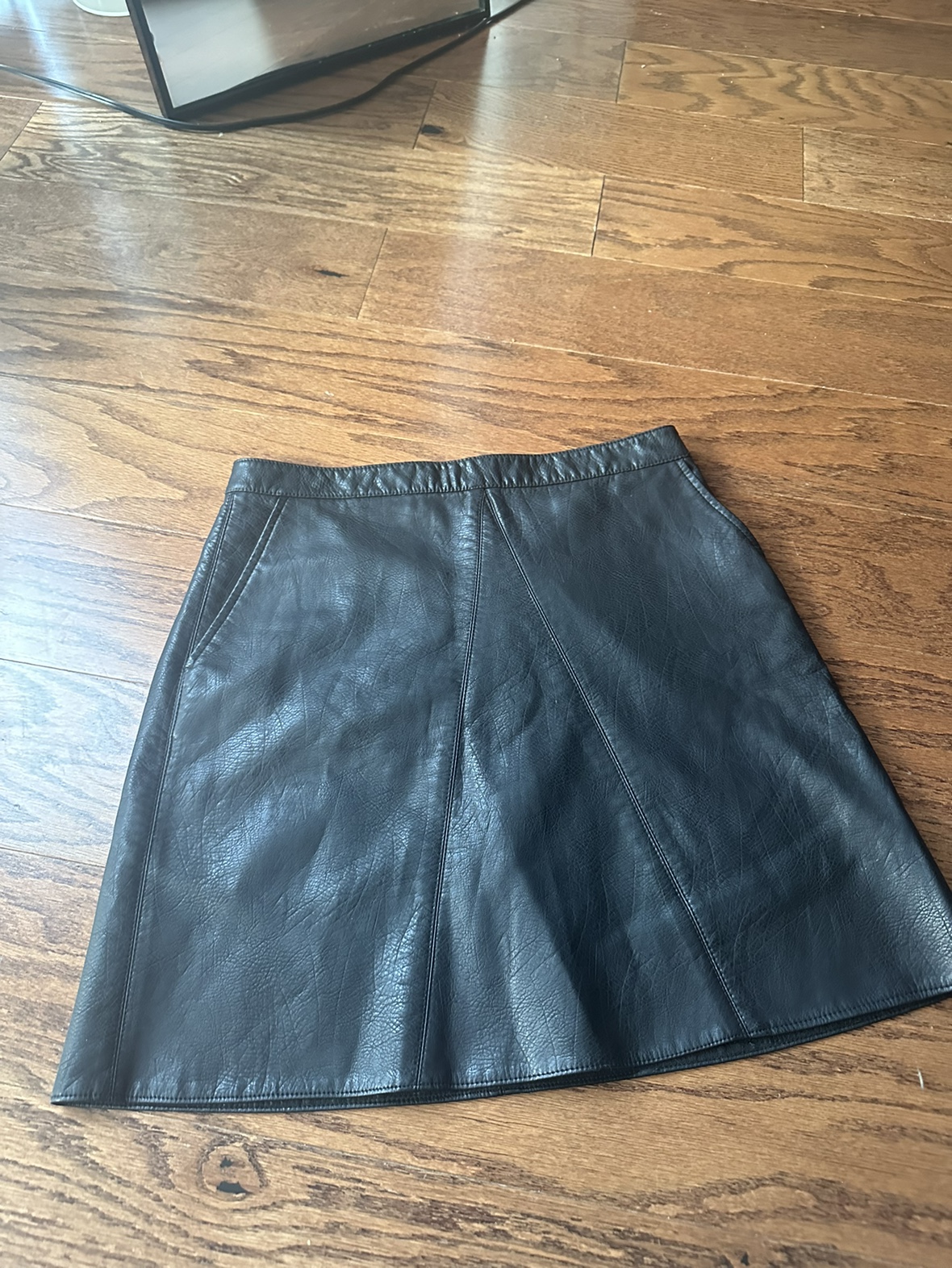 Faux leather skirt ⭐️bundle 3 for $10 thumbnail