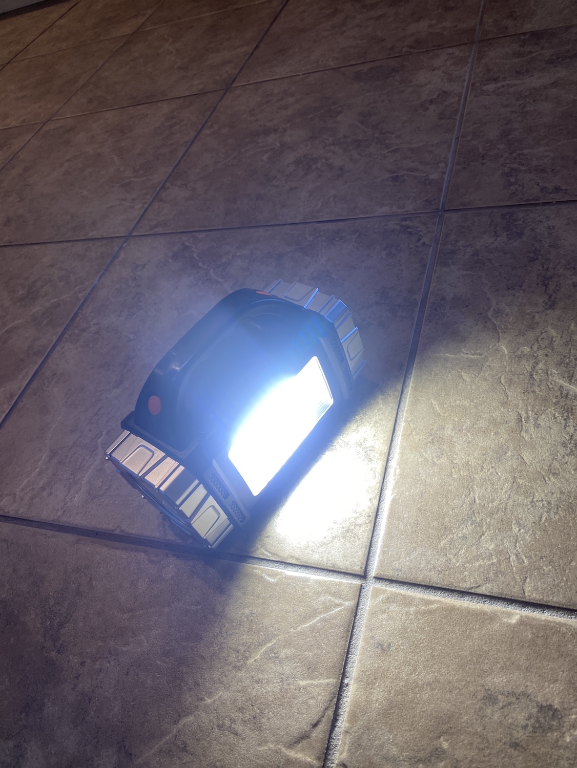 Flashlight including Charging Port for Phones 📱 - photo 5