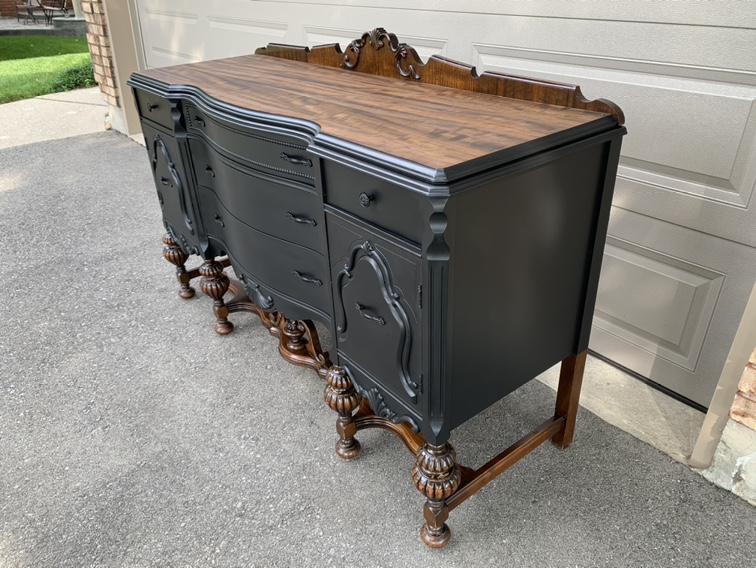 Stunning Refinished Buffet / Sideboard - photo 3