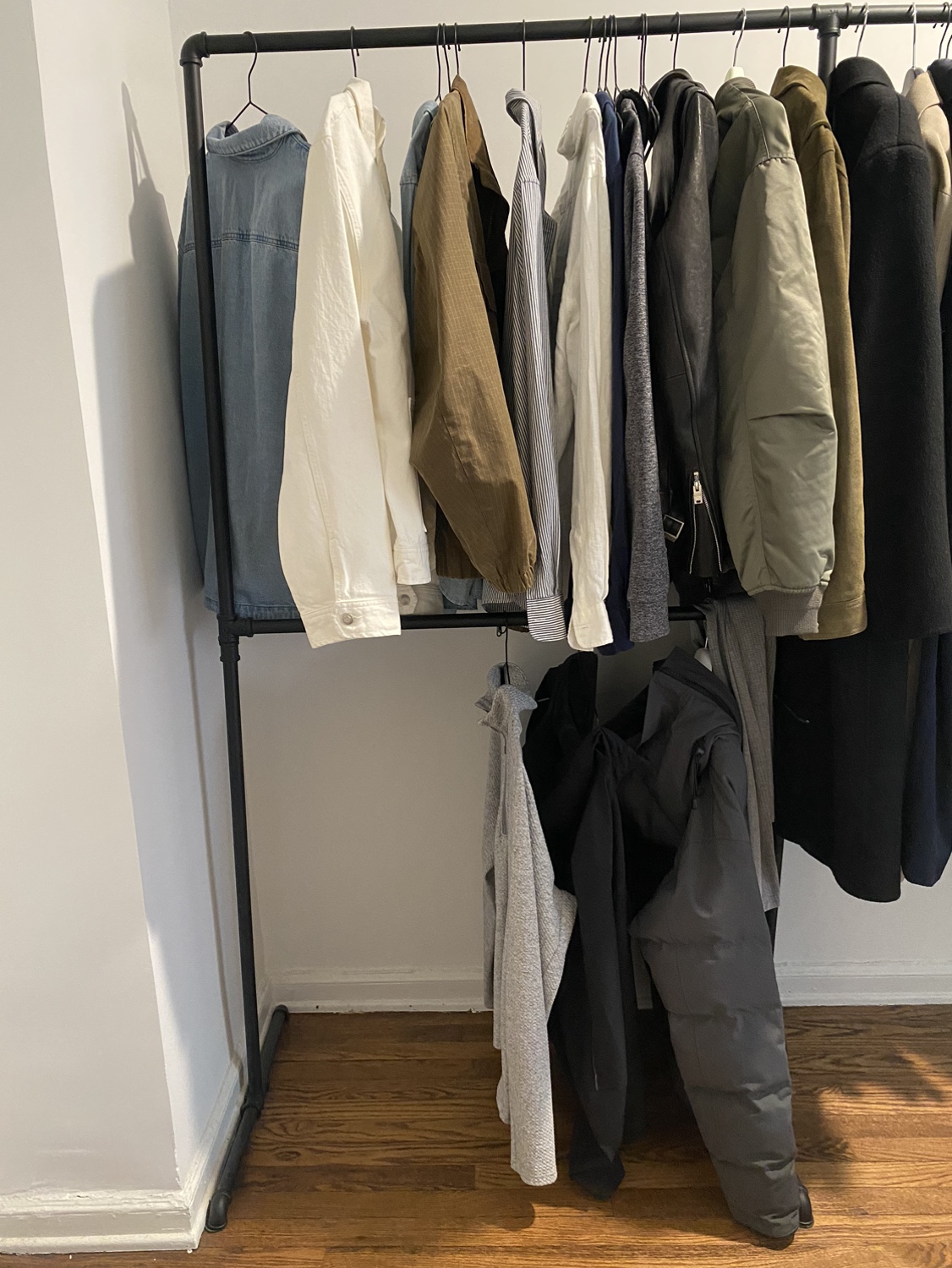 Clothes Rack - photo 2