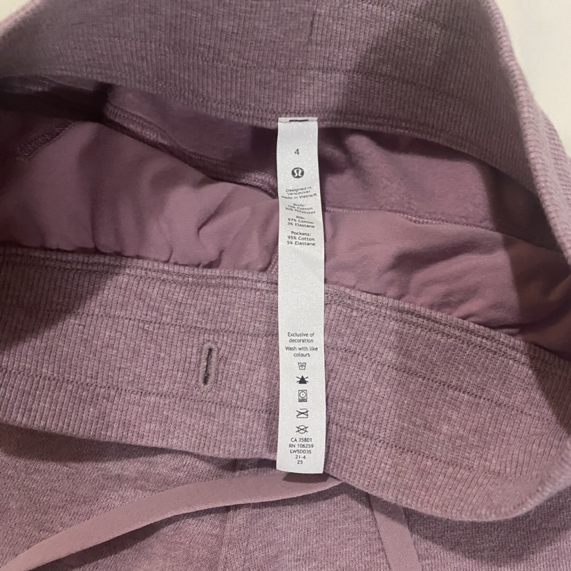 Lululemon high rise jogger - photo 3