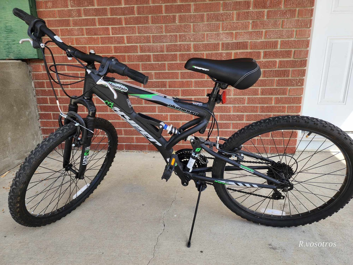 bike for kids/teens/  24”Hyper mountain MTB