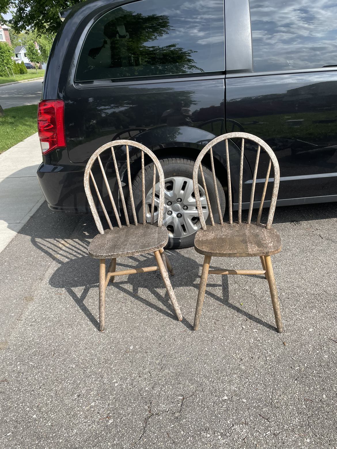 2 chairs wooden free thumbnail