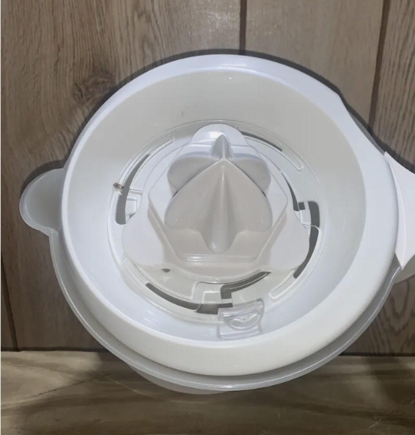 Toastmaster Citrus Juicer with Pulp Adjuster - photo 2