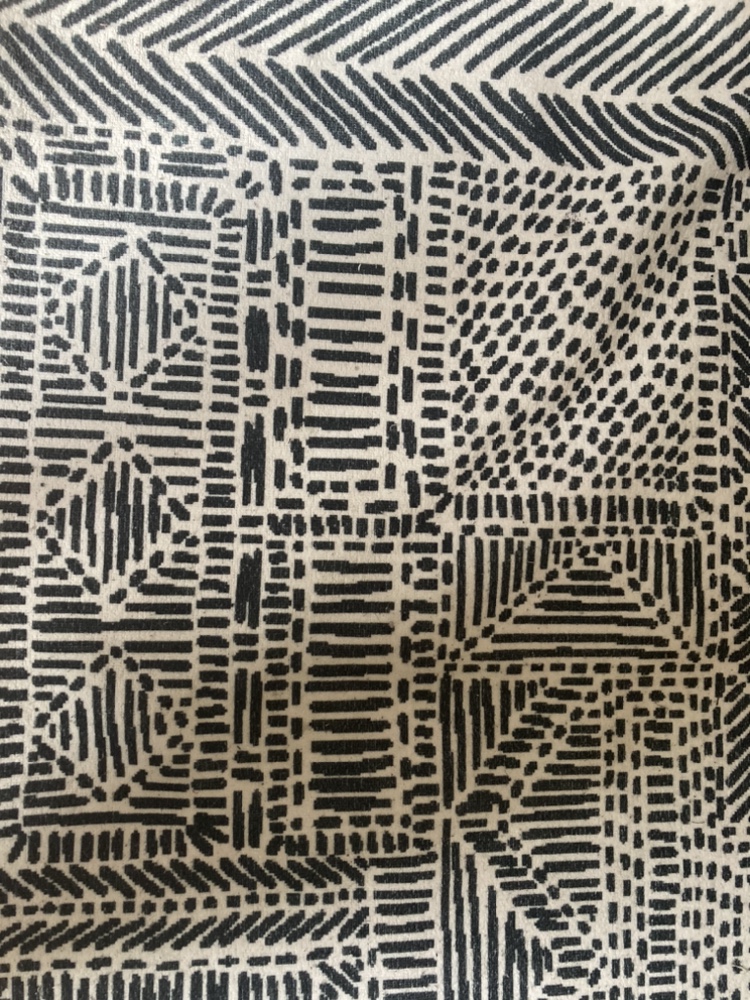 Huge rugs for living/bedroom - photo 2