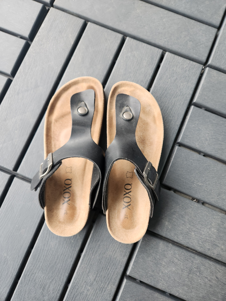 Stylish Cork Slippers thumbnail