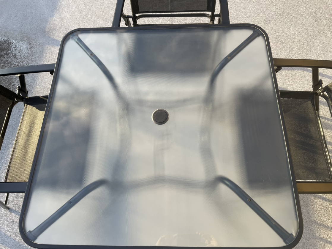 Patio table and 3 chairs - photo 4