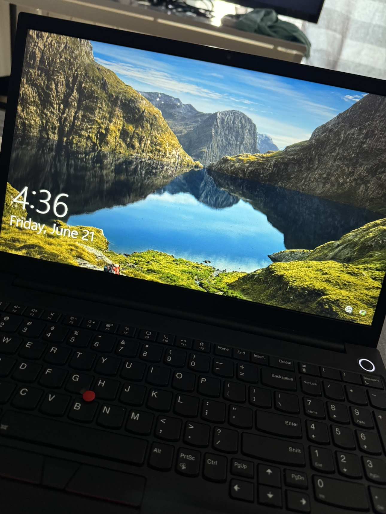 Lenovo thinkpad E15 Gen 2 - photo 2