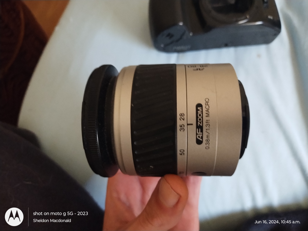 Minolta 35mm camara with lens - photo 2