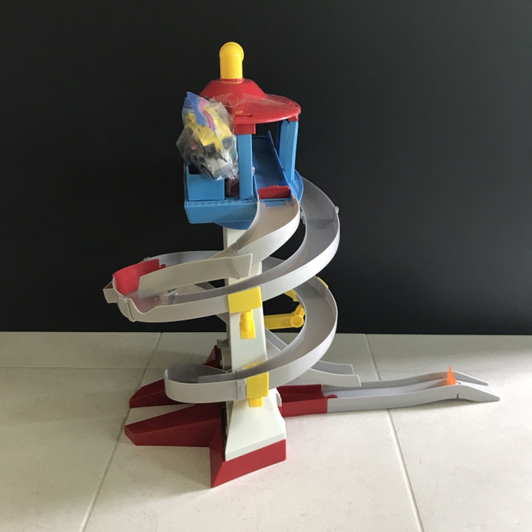 Paw Patrol, True Metal Adventure Bay Rescue Way Toy Playset image indicator(8)