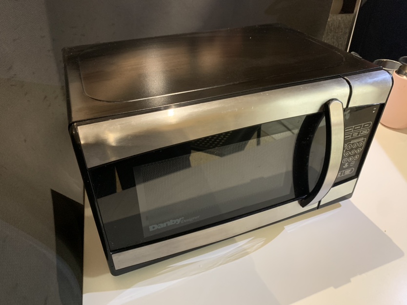 Danby Microwave - photo 2