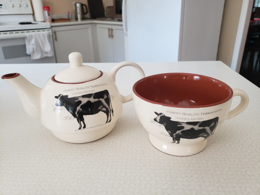 Terracotta Teapot Set + Salt & Pepper Shaker - photo 2