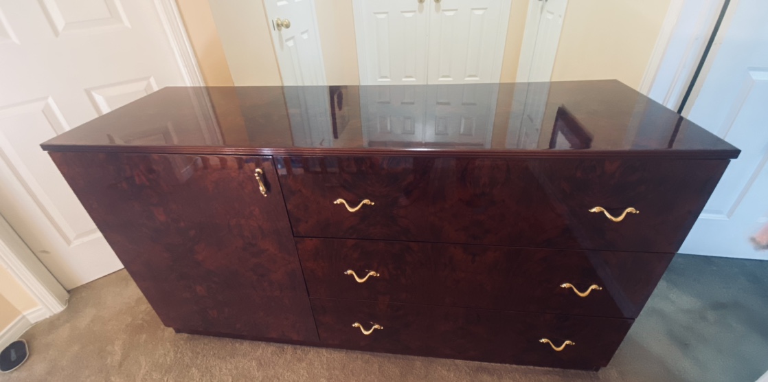 Bedroom set Queen, made in Italy - Italian style need to go ASAP thumbnail