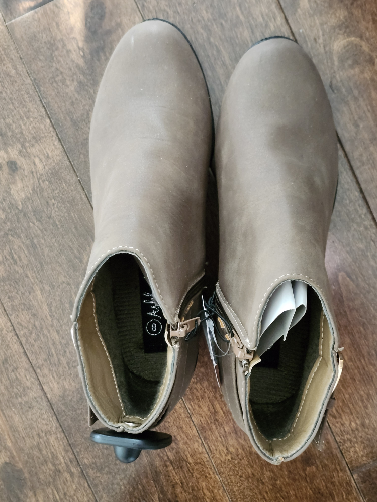 Brand new fall boots