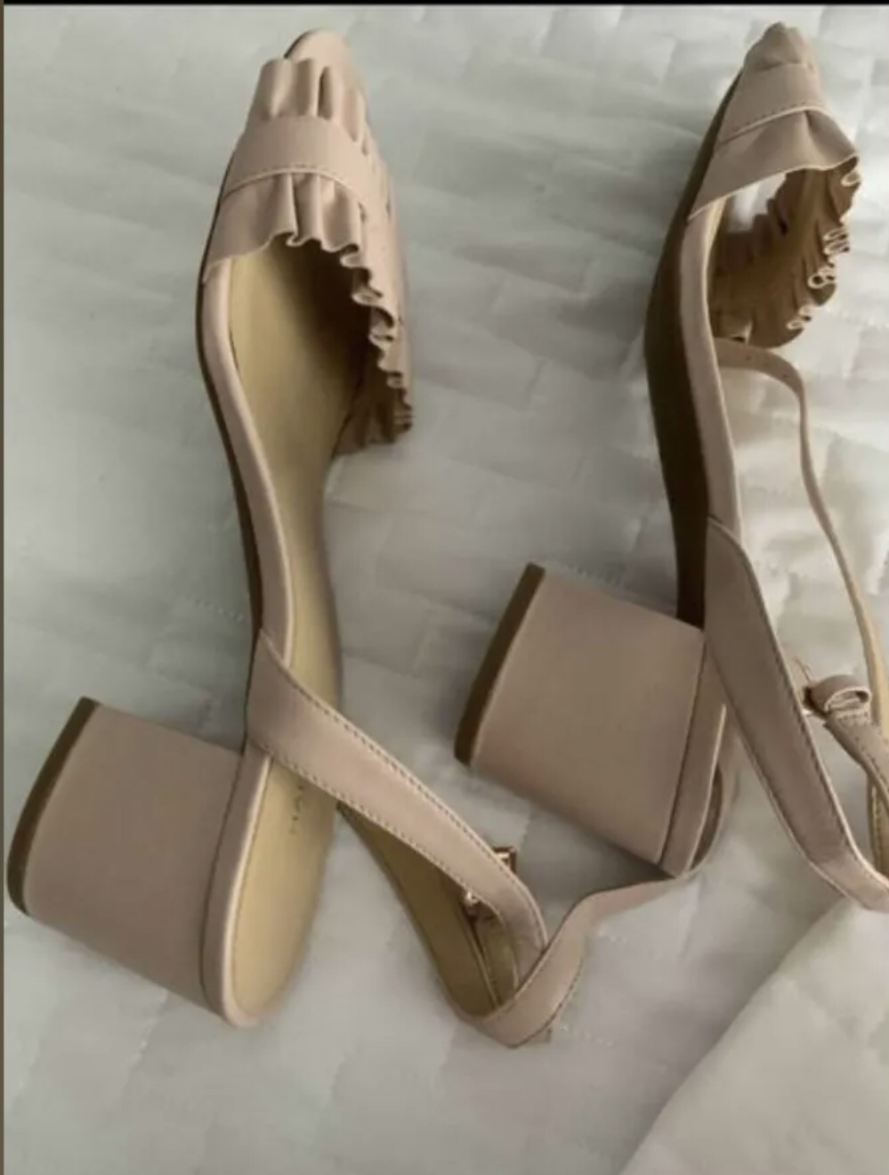 Michael Kors sandals Sz10 image indicator(2)