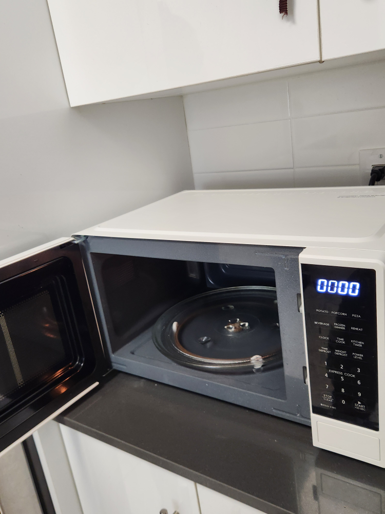 Microwave Countertop, 1.1-cu.ft., Matte White