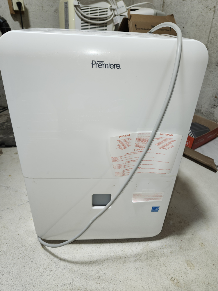 dehumidifier with hose excellent condition