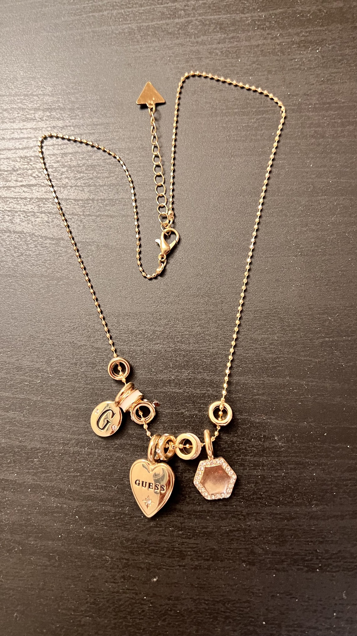 Guess necklace thumbnail