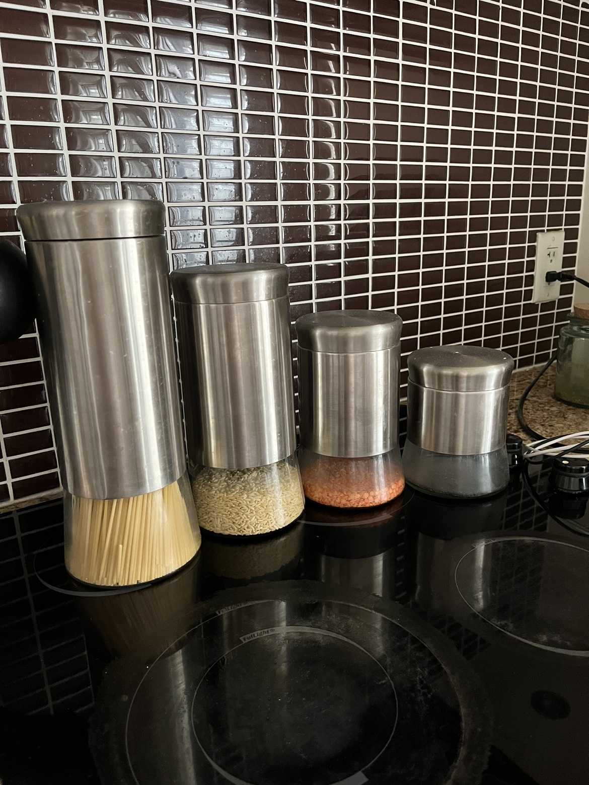 Kitchen glass containers with stainless steel lid