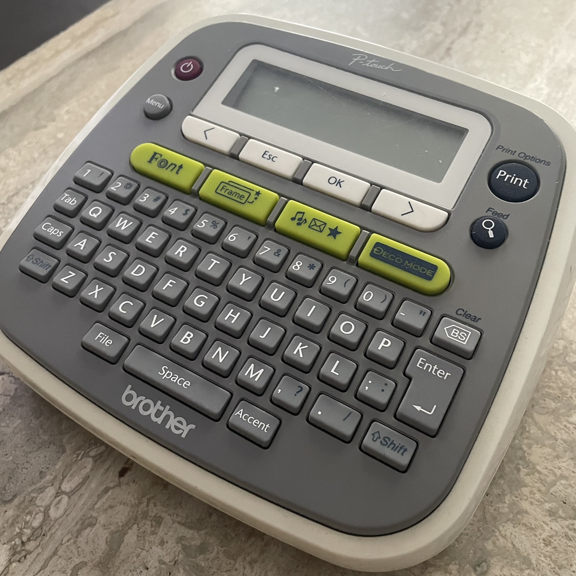 Brother P-touch Label maker - photo 2