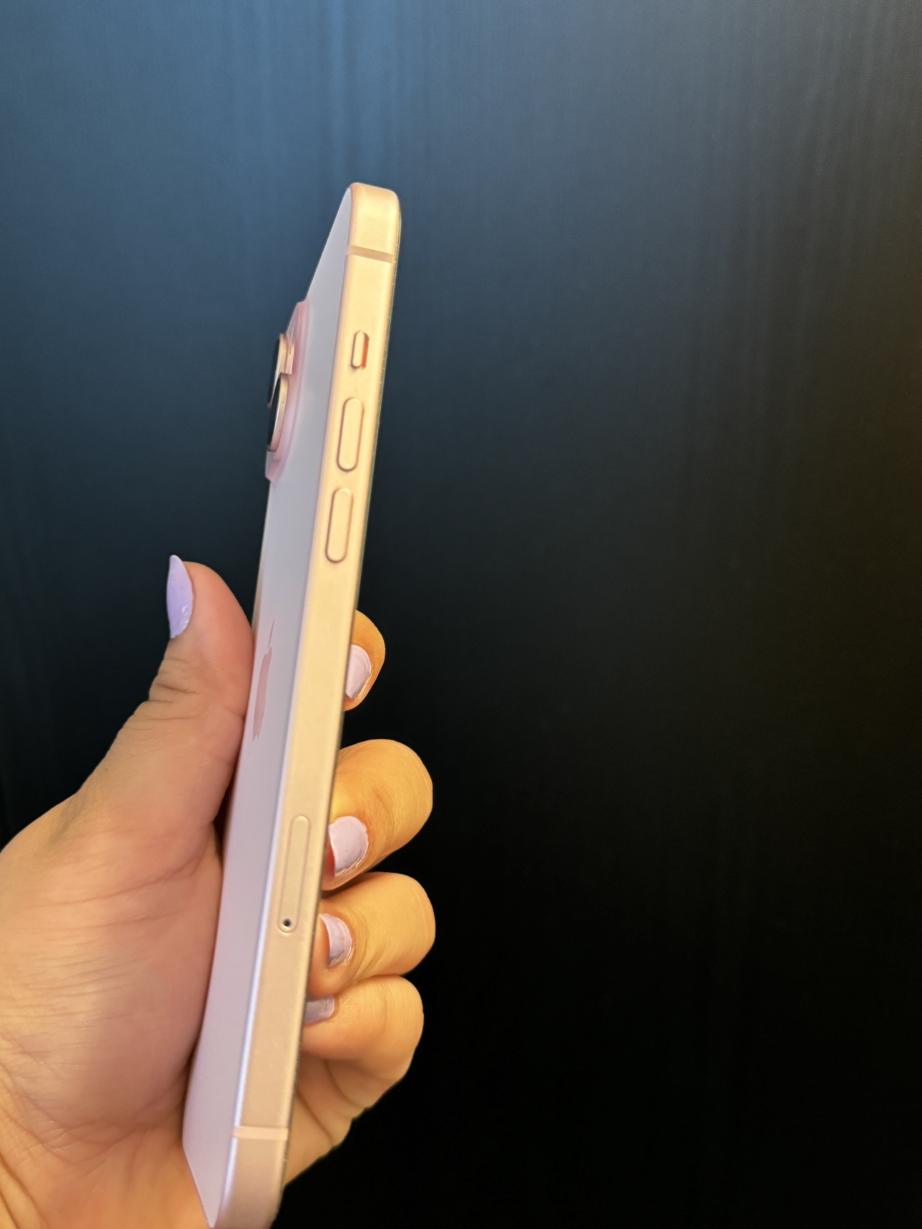 iPhone 15 Plus - photo 3
