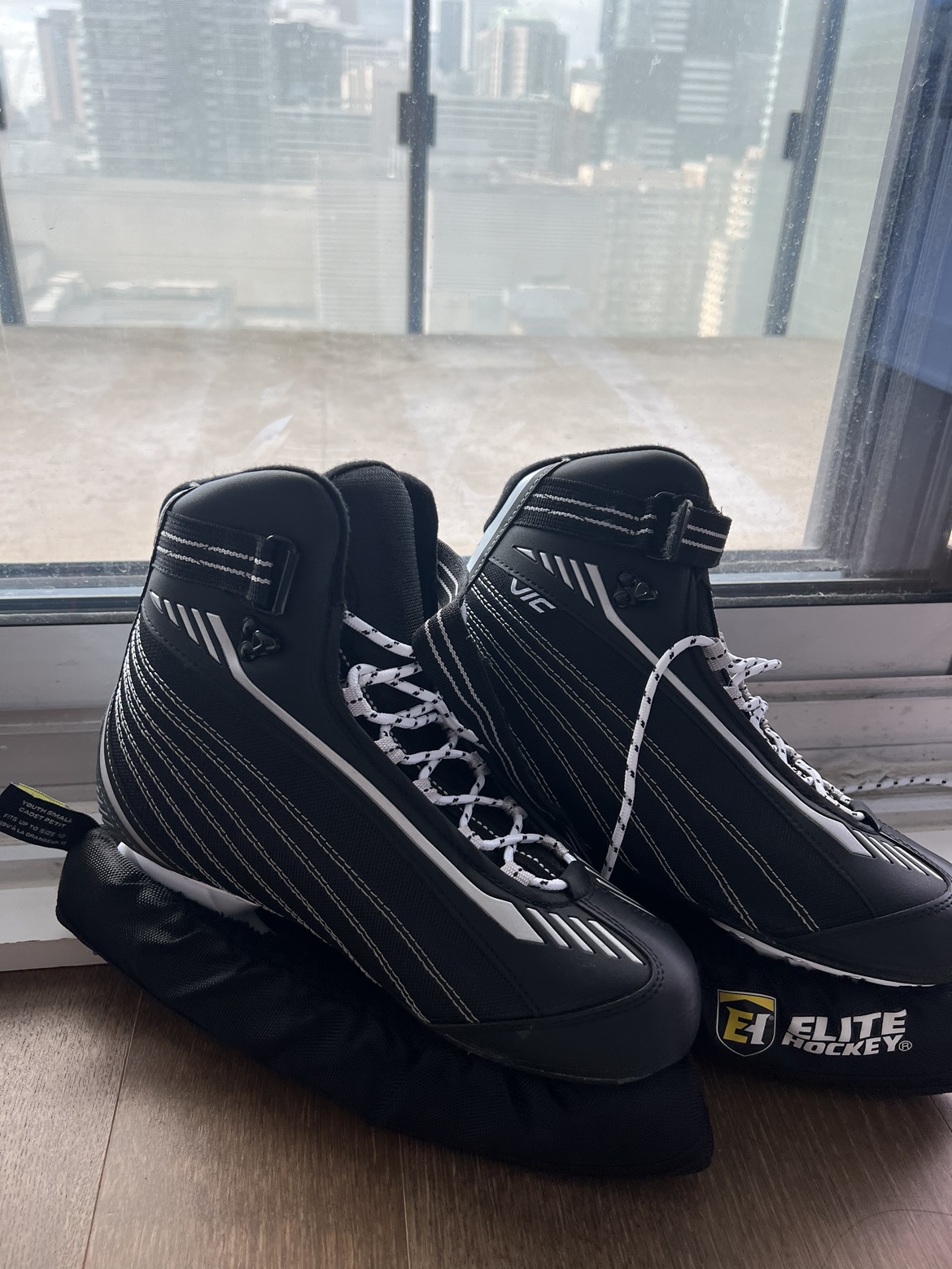 US size 8 Men’s ice skate shoes - photo 2