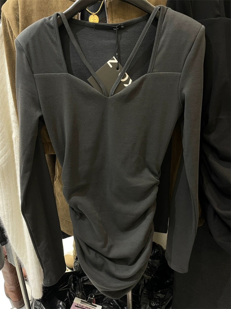 grey dress image indicator(3)