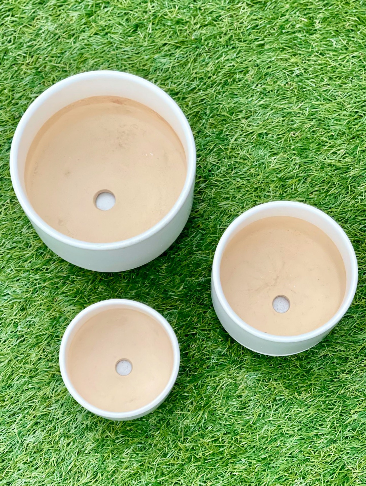New Plant Pot set of 3 - photo 2