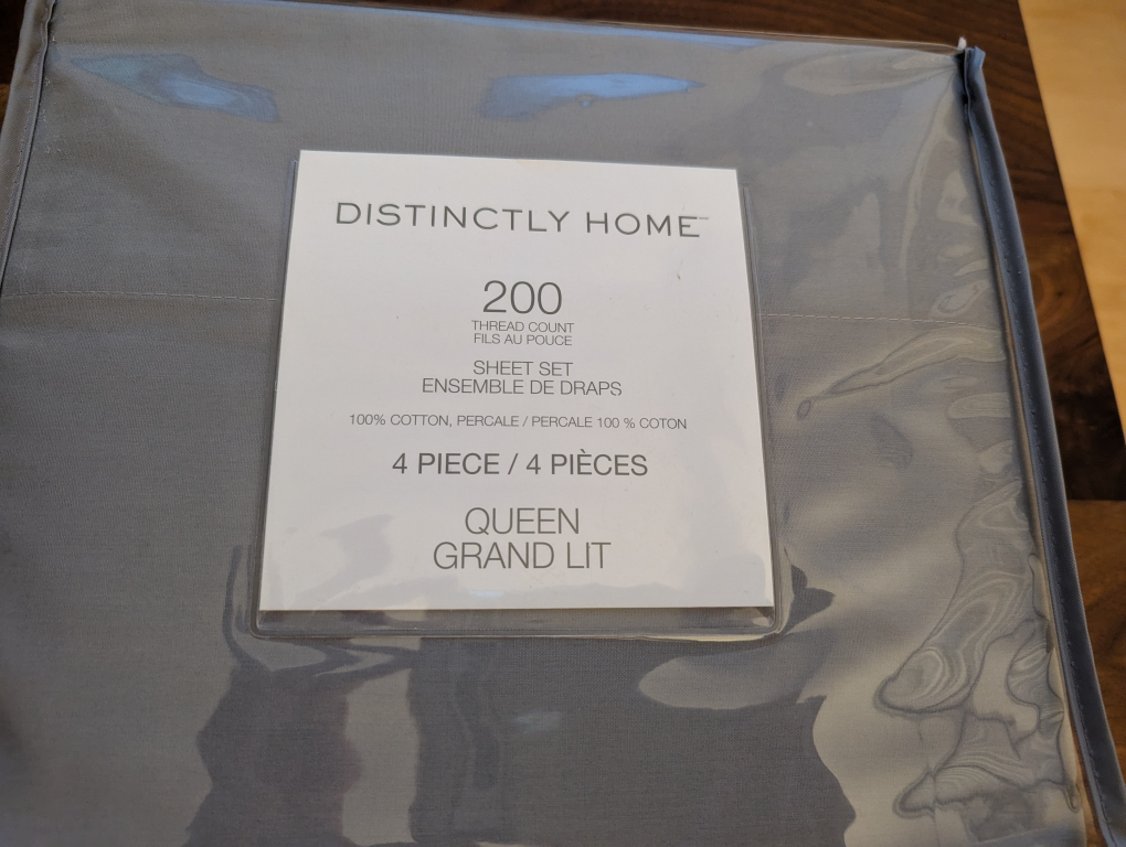 Queen sized sheet set thumbnail