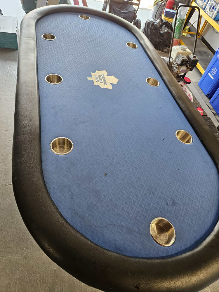 poker table - maple leafs - photo 2