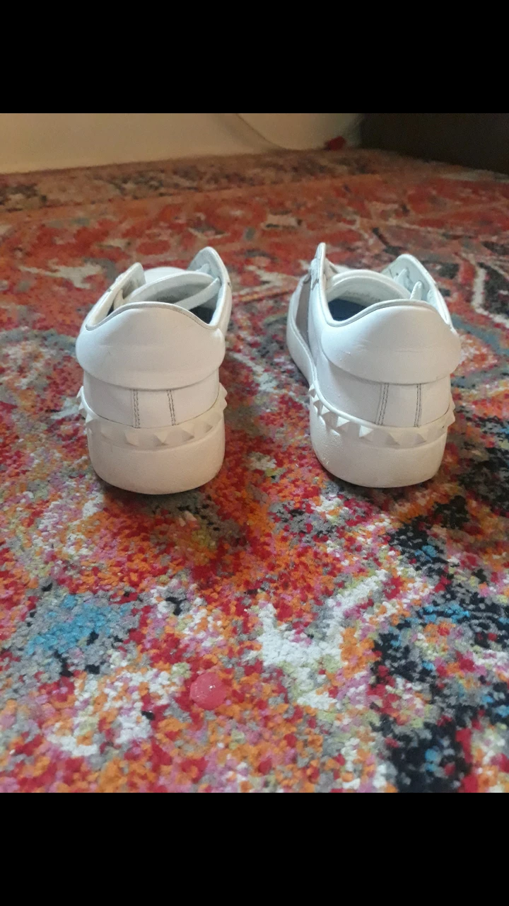 Valentino Garavani rockstud original sneakers. image indicator(5)