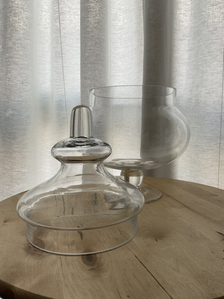 Glass apothecary jar and glass cloche - photo 2