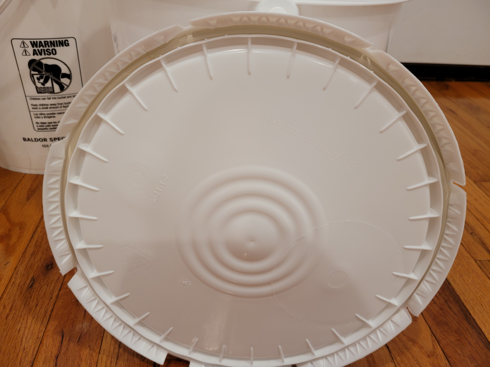 Used 5 gallon Food Grade buckets with lid - photo 3