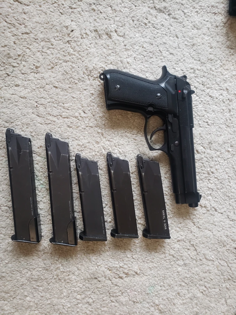 airsoft seeling everything - photo 3