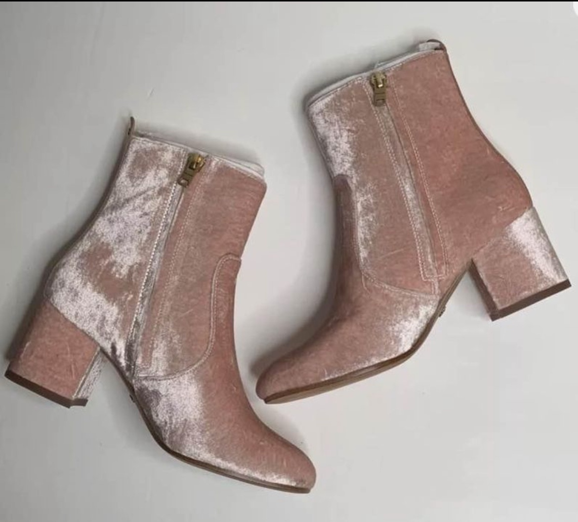 Coach bootie image indicator(2)